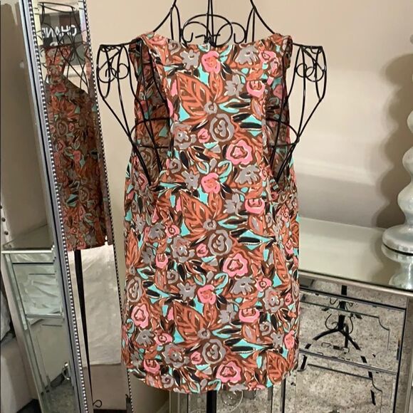 I LOVE H81 Ruffle front floral tank size M - Picture 5 of 7